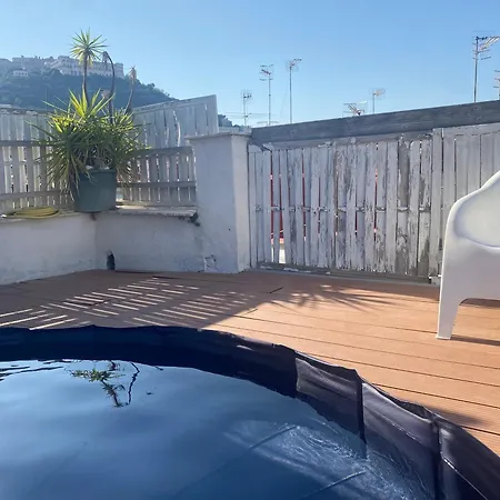 Tiny Nest Over Naples, Private Panoramic Terrace אתר קמפינג *
