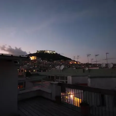 Tiny Nest Over Naples, Private Panoramic Terrace *