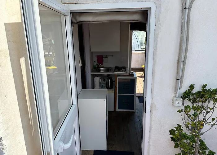 Tiny Nest Over Naples, Private Panoramic Terrace