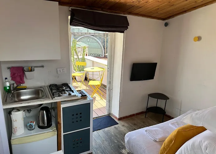 Kemp Tiny Nest Over Naples, Private Panoramic Terrace *