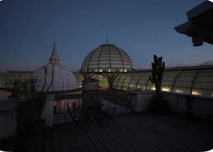 Tiny Nest Over Naples, Private Panoramic Terrace Kemp *