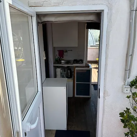 Tiny Nest Over Naples, Private Panoramic Terrace